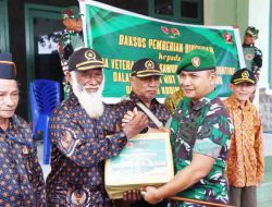 Jelang HUT TNI Ke-78, Danrem 152/Baabullah Berikan Bingkisan Kepada Veteran, Warakawuri dan Anak Stunting