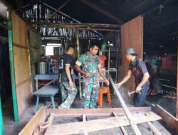 Karya Bakti TNI Satkowil Kodim 1508/Tobelo Rehab Rumah Warga Gura