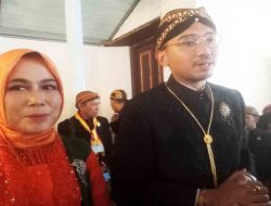 Upacara Jumenengan PB XIII, Hj Nita Puspo Wardoyo : Kraton Semakin Jaya, Menarik Wisatawan Domestik