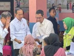 Presiden Jokowi Kunjungi Pos Yandu Terintegrasi RW 02 RPTRA Taman Sawo, Keb. Baru Jaskel