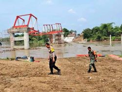 Banjir Rusak Rangka Jembatan Butuh, Proyek Dipastikan Tetap Lanjut