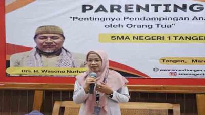 Parenting SMAN 1 Tangen : Pentingnya Pendampingan Anak oleh Orang Tua